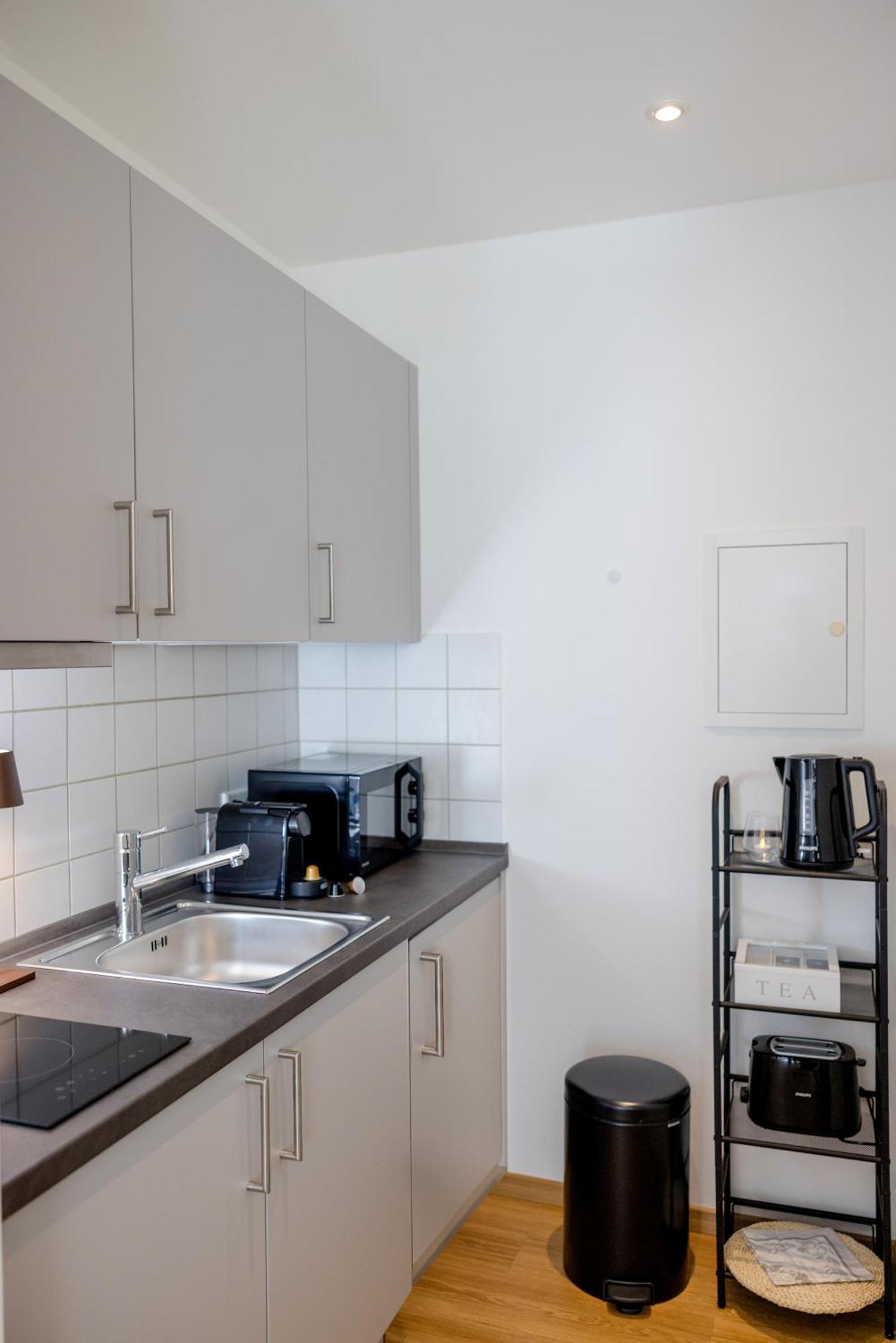 Lumen Homes - Altstadt-Studio Direkt Im Zentrum, Kueche, Netflix, Oeffentlicher Parkplatz Ums Eck Ingolstadt Exterior photo